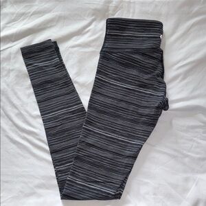 Lululemon Heather Grey Striped Leggings Size 4